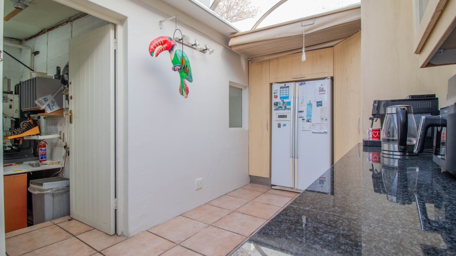 3 Bedroom Property for Sale in Pinelands Western Cape